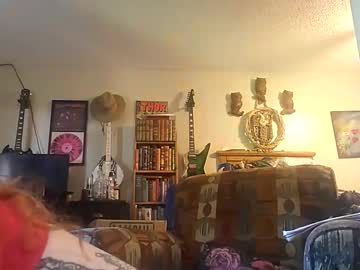 Little_Redriding May 29, 2025 Chaturbate stream image