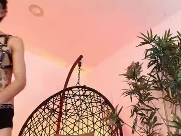 Adrien_Dusk May 30, 2025 Chaturbate stream image