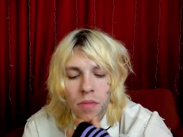 Emoslut_ May 30, 2025 Chaturbate stream image