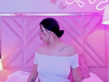 Larahjones May 30, 2025 Chaturbate stream image