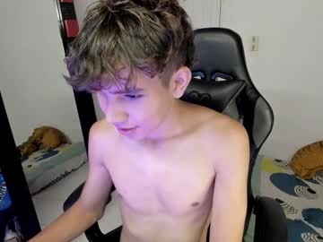 Azulito_Cat June 01, 2025 Chaturbate stream image