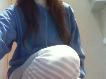 Momentbeforedown June 01, 2025 Chaturbate stream image