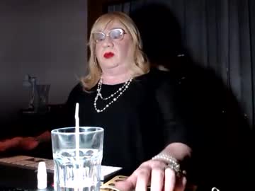 Suzannebanci June 01, 2025 Chaturbate stream image