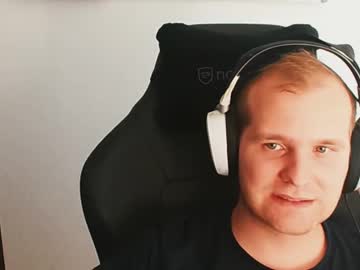 Croissant911 June 02, 2025 Chaturbate stream image