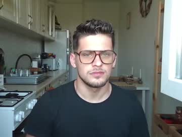 Roberto_Twink1 June 03, 2025 Chaturbate stream image