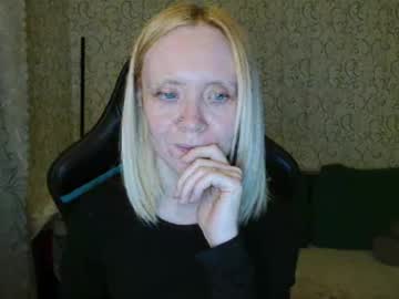 Angelcarly32 June 03, 2025 Chaturbate stream image