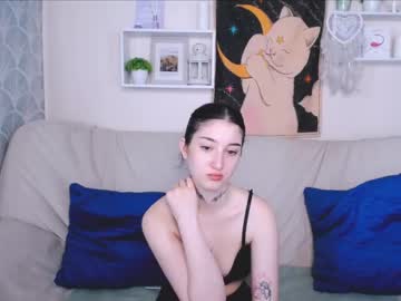 Evelinepearl June 04, 2025 Chaturbate stream image
