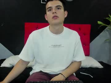 Invincible200 June 04, 2025 Chaturbate stream image