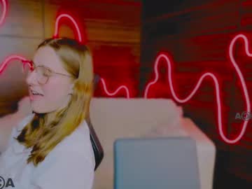 Merli_Lux June 04, 2025 Chaturbate stream image