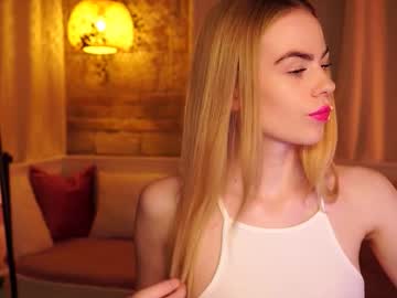 Snowbarbieee June 05, 2025 Chaturbate stream image
