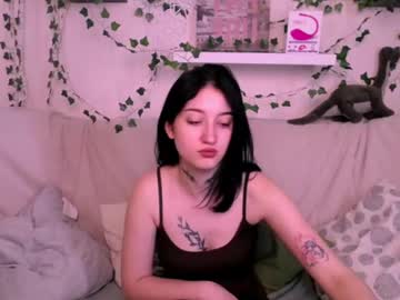 Evelinepearl June 05, 2025 Chaturbate stream image