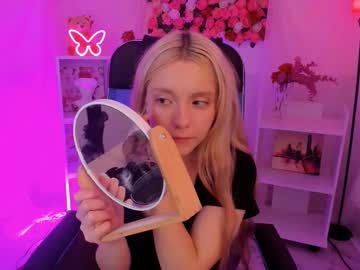 Aurorawrenfield June 07, 2025 Chaturbate stream image