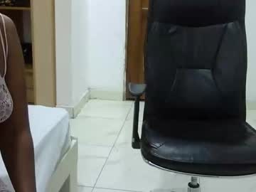 Hugeasshottie June 09, 2025 Chaturbate stream image