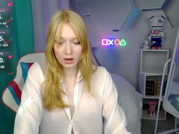 Niicolle18 June 09, 2025 Chaturbate stream image