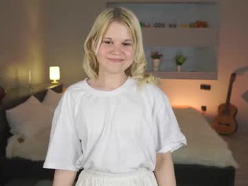 Peggygrine June 09, 2025 Chaturbate stream image