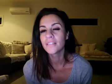 Earthlyangel_ June 10, 2025 Chaturbate stream image