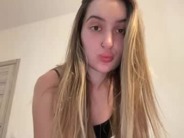 Kikkymoore June 16, 2025 Chaturbate stream image