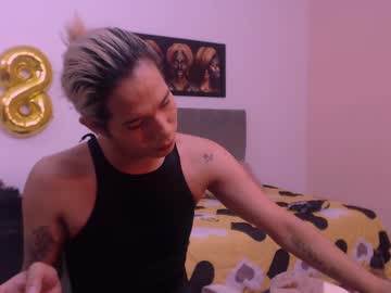 Koralbunnybox03 stream photo from June 17, 2025