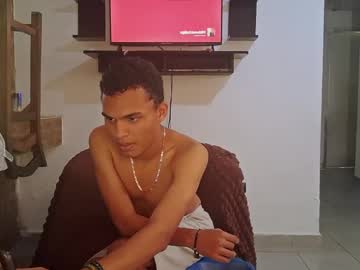 Frankie_Xl June 17, 2025 Chaturbate stream image