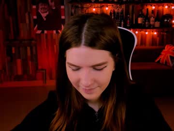 Aliceinredsquare June 18, 2025 Chaturbate stream image