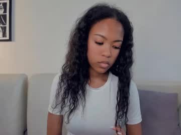 Hildahathorne June 18, 2025 Chaturbate stream image