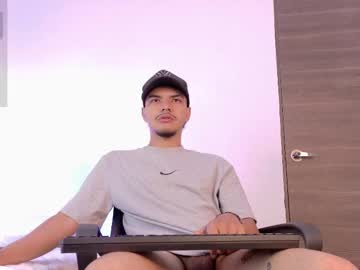 Axcellfox June 18, 2025 Chaturbate stream image