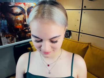 Softgllitch June 18, 2025 Chaturbate stream image
