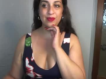 Hornywifebbw stream photo from June 19, 2025
