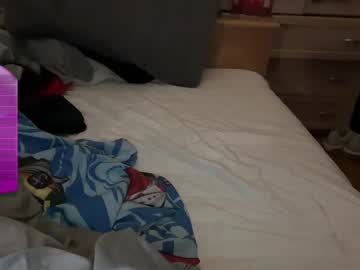 Sluttyang0 June 19, 2025 Chaturbate stream image
