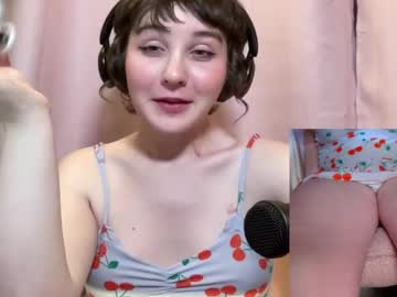 Evermoore_24 June 19, 2025 Chaturbate stream image