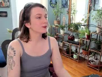 Artiepaints June 19, 2025 Chaturbate stream image