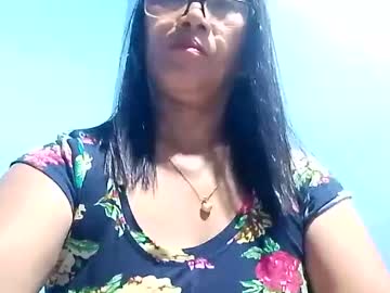 Suzzie_Hot stream photo from June 19, 2025