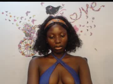 Melanine_Floral June 19, 2025 Chaturbate stream image