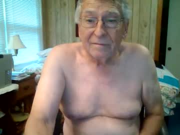 Maturecouple1954 stream photo from June 19, 2025
