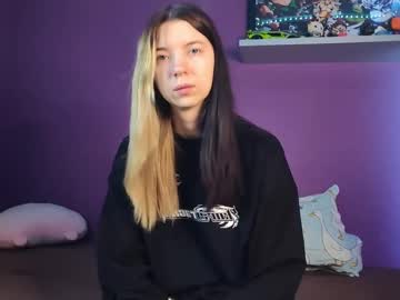 Emmie_Everly June 19, 2025 Chaturbate stream image