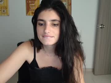 Hollyshit_ stream photo from June 20, 2025