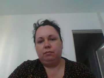 Diannecrunchy stream photo from June 21, 2025