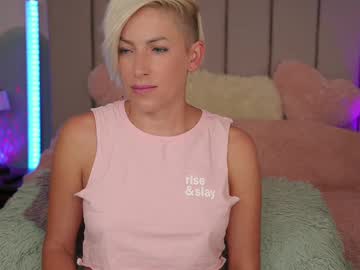 Vickysecret96 stream photo from June 22, 2025