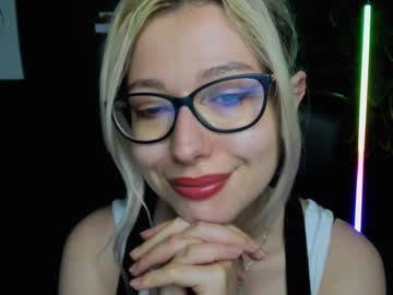 Heidi_Pleasure June 23, 2025 Chaturbate stream image