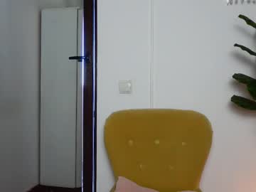 Ninacrystal June 24, 2025 Chaturbate stream image