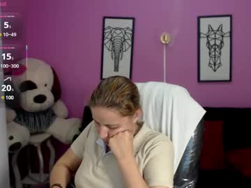 Karlye_Hot June 25, 2025 Chaturbate stream image