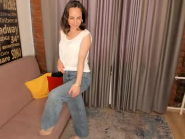 Zenn_Aera June 25, 2025 Chaturbate stream image