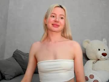 Lilly_Lllll June 25, 2025 Chaturbate stream image