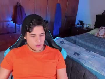 Logi33_ June 25, 2025 Chaturbate stream image