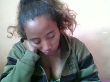 Clarah0123 July 01, 2025 Chaturbate stream image