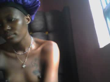 Petitee_Ebony July 01, 2025 Chaturbate stream image