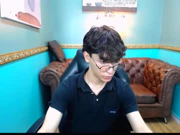 Roberthalv July 01, 2025 Chaturbate stream image