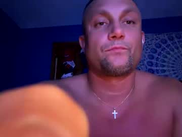 Hunglikeray2286 July 02, 2025 Chaturbate stream image