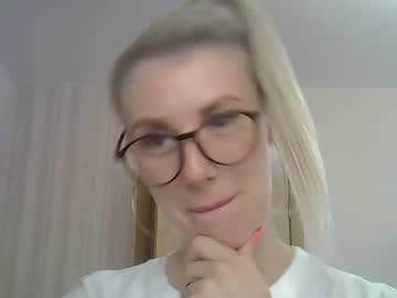 Carry_341 July 02, 2025 Chaturbate stream image
