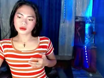 Lovely_Petite143 July 03, 2025 Chaturbate stream image